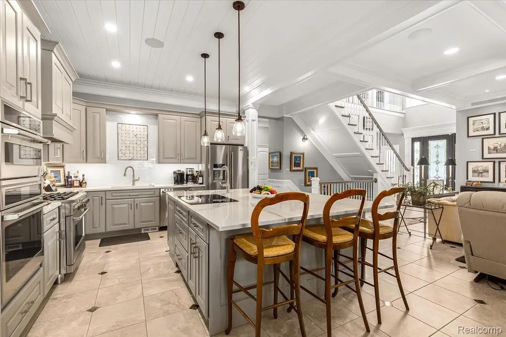 543 Deer Street Plymouth City MI 48170