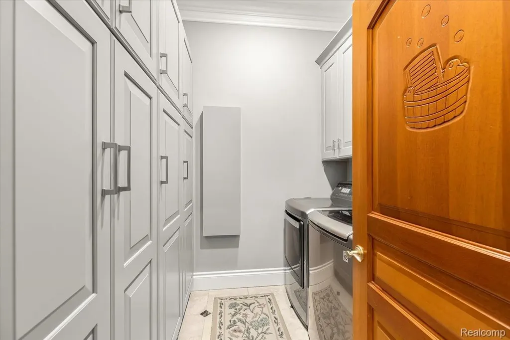 543 Deer Street Plymouth City MI 48170