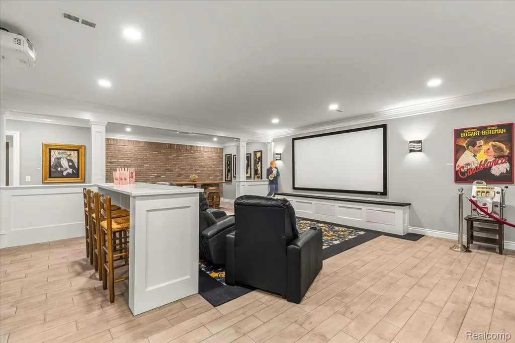 543 Deer Street Plymouth City MI 48170