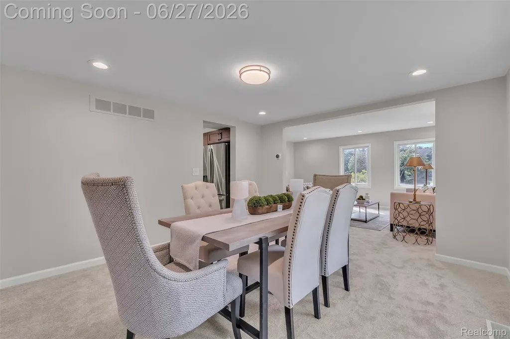 5310 Pond Bluff Drive West Bloomfield Charter Township MI 48323