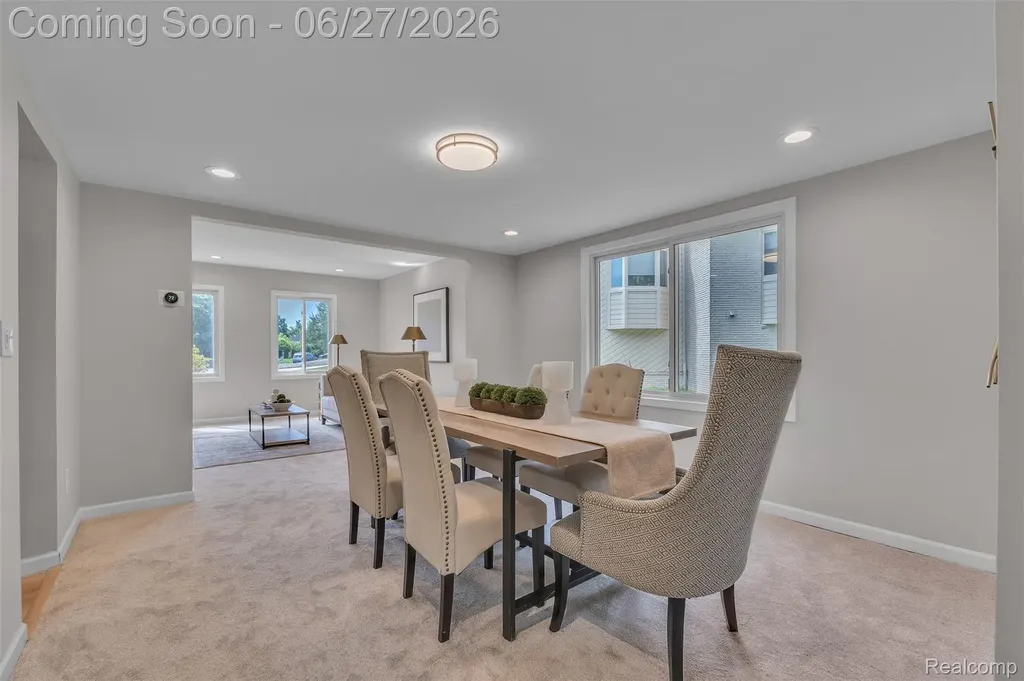 5310 Pond Bluff Drive West Bloomfield Charter Township MI 48323
