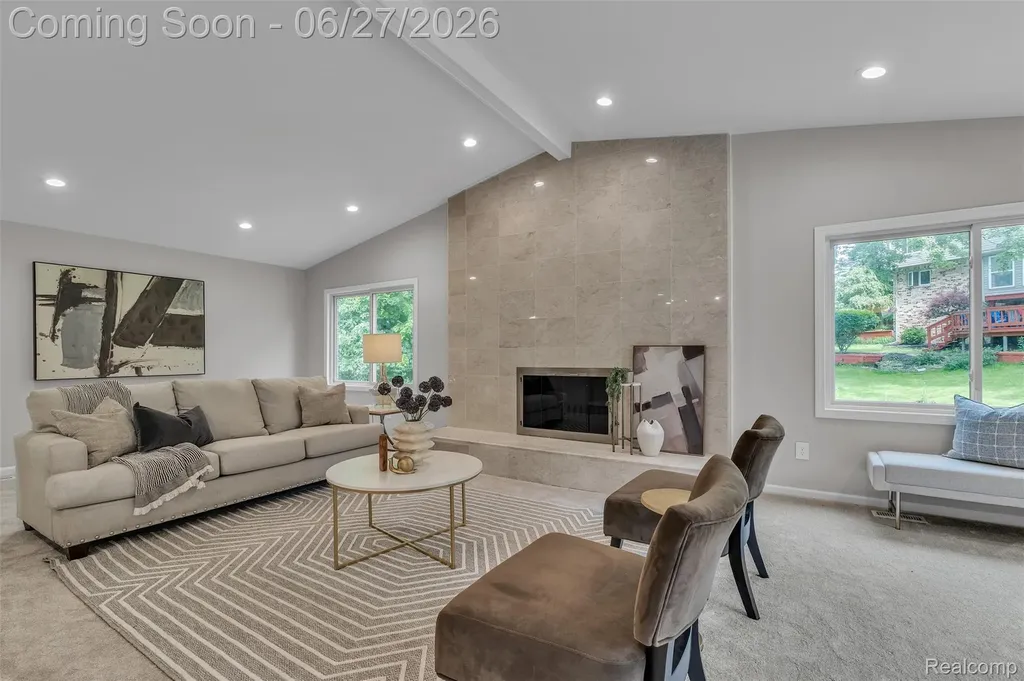 5310 Pond Bluff Drive West Bloomfield Charter Township MI 48323