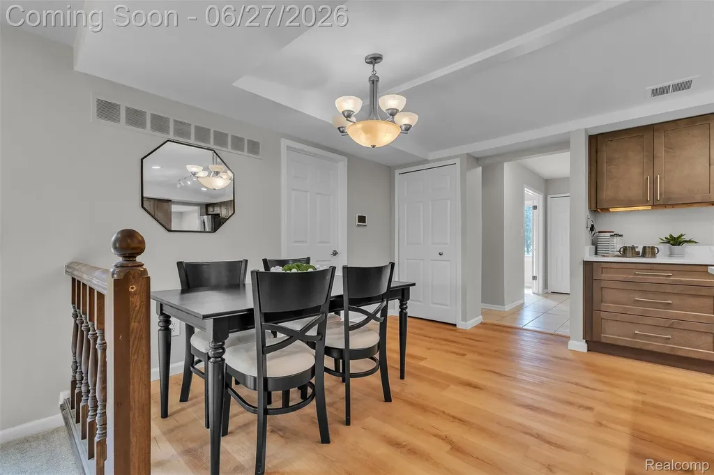 5310 Pond Bluff Drive West Bloomfield Charter Township MI 48323