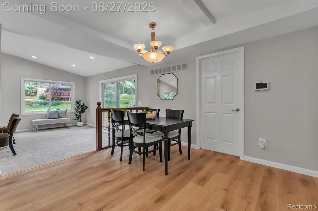 5310 Pond Bluff Drive West Bloomfield Charter Township MI 48323