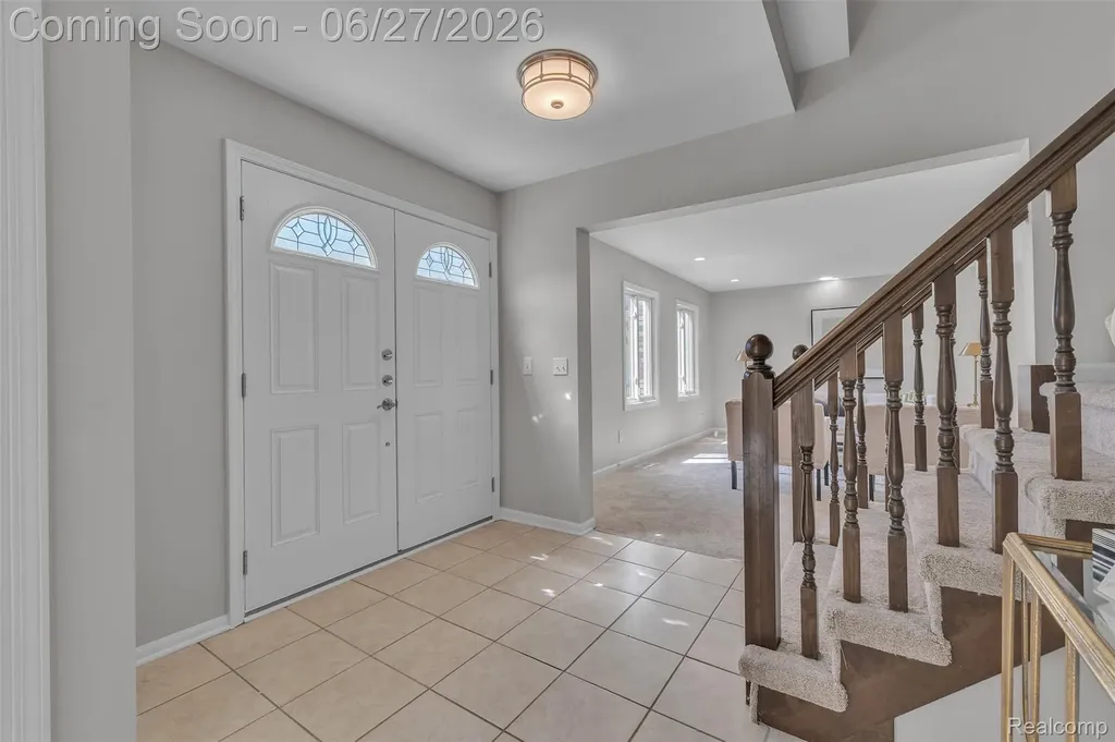 5310 Pond Bluff Drive West Bloomfield Charter Township MI 48323