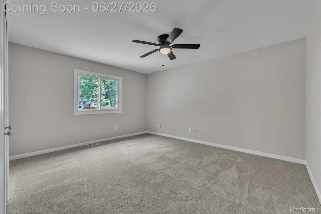 5310 Pond Bluff Drive West Bloomfield Charter Township MI 48323