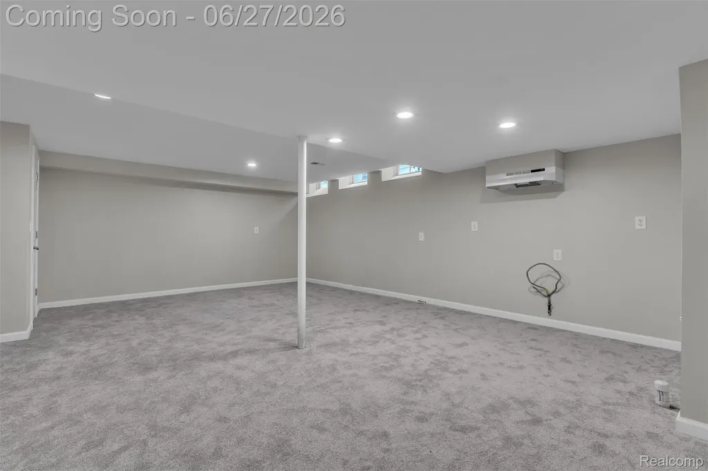 5310 Pond Bluff Drive West Bloomfield Charter Township MI 48323