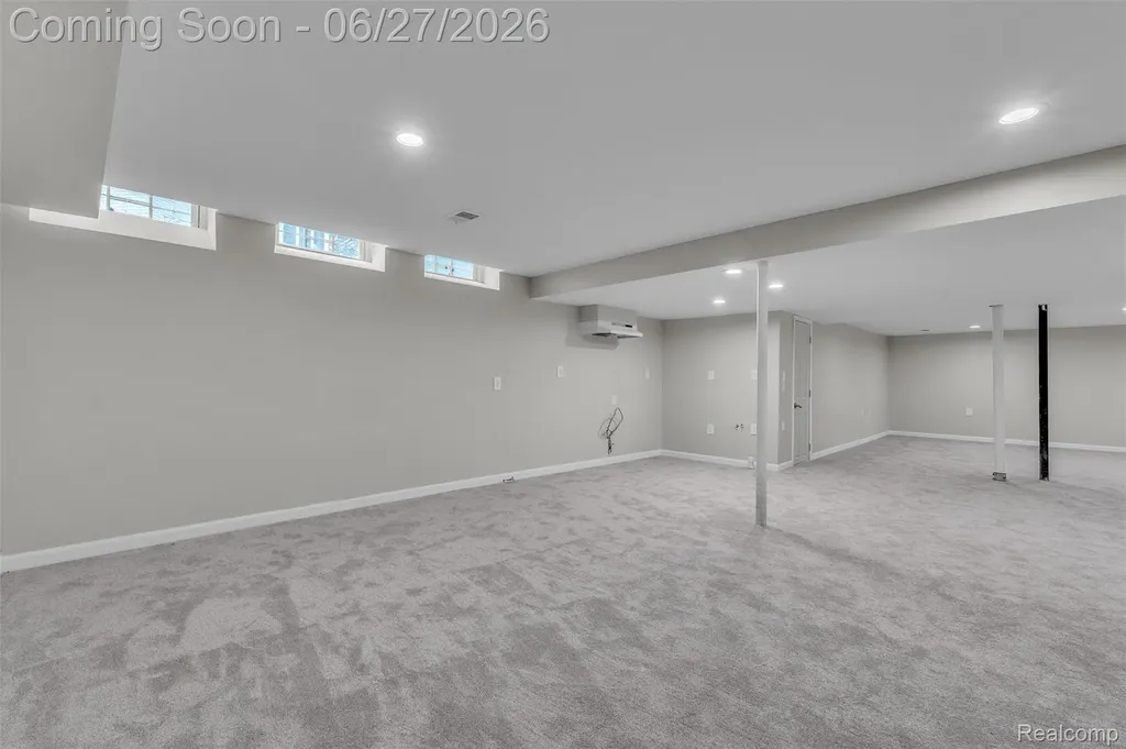 5310 Pond Bluff Drive West Bloomfield Charter Township MI 48323