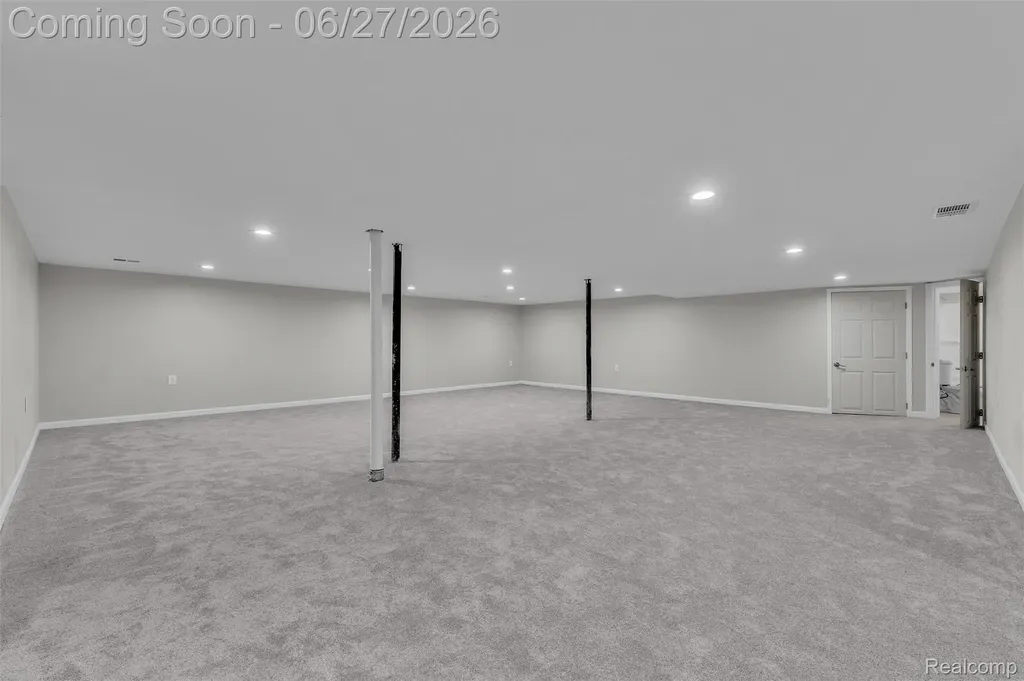 5310 Pond Bluff Drive West Bloomfield Charter Township MI 48323