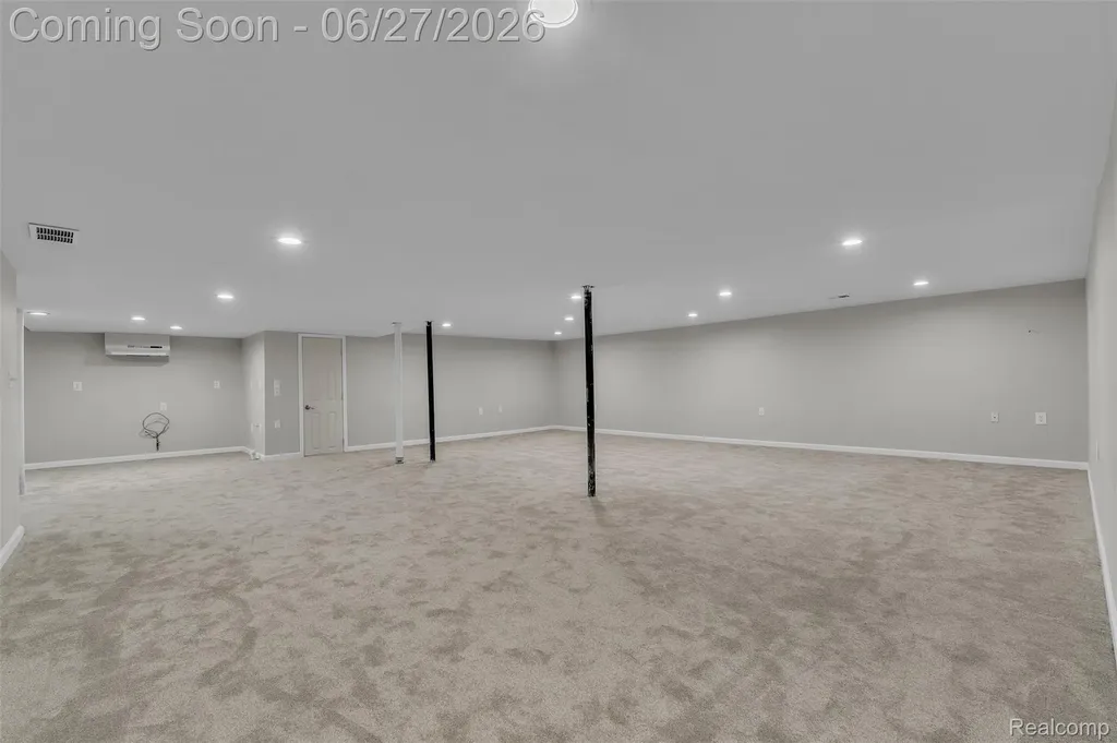 5310 Pond Bluff Drive West Bloomfield Charter Township MI 48323