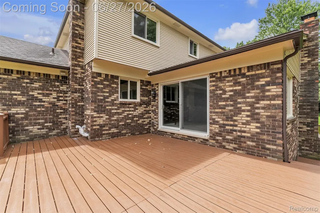 5310 Pond Bluff Drive West Bloomfield Charter Township MI 48323
