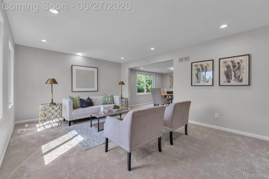 5310 Pond Bluff Drive West Bloomfield Charter Township MI 48323