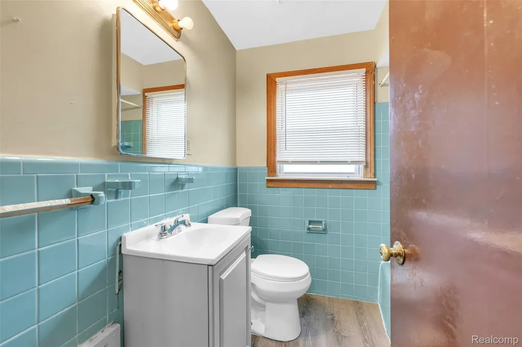 16701 Greenfield Road Detroit City MI 48235