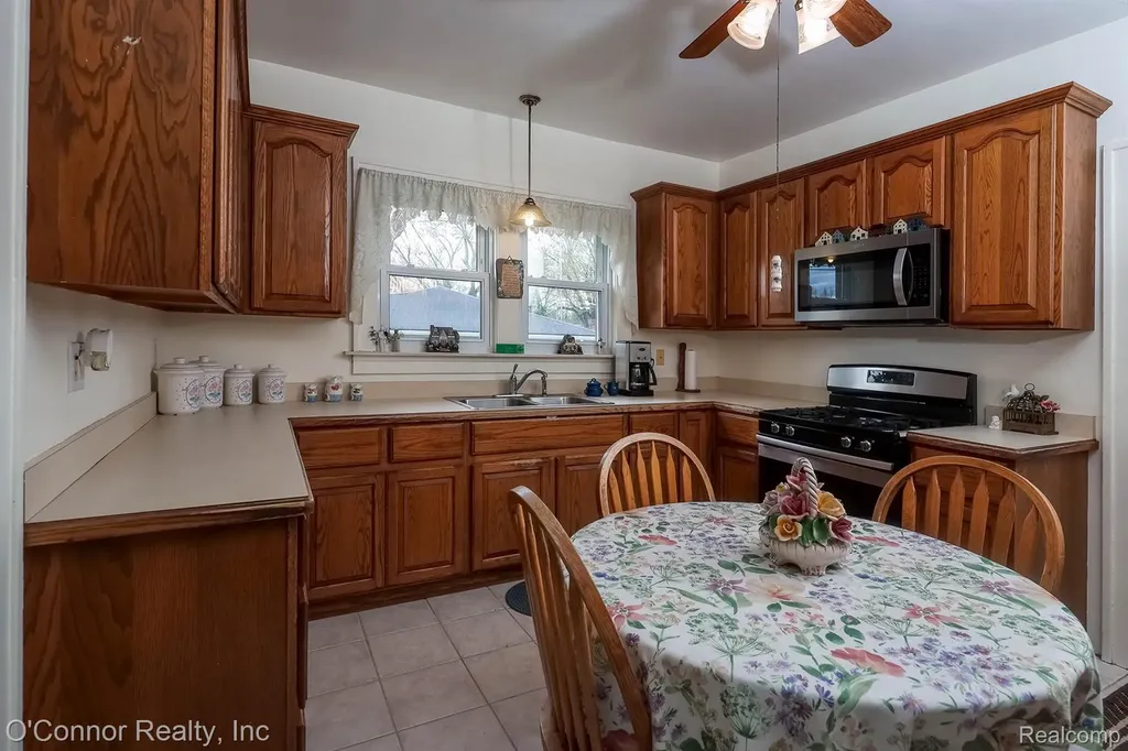 3323 Kinney Road Emmett Village MI 48022