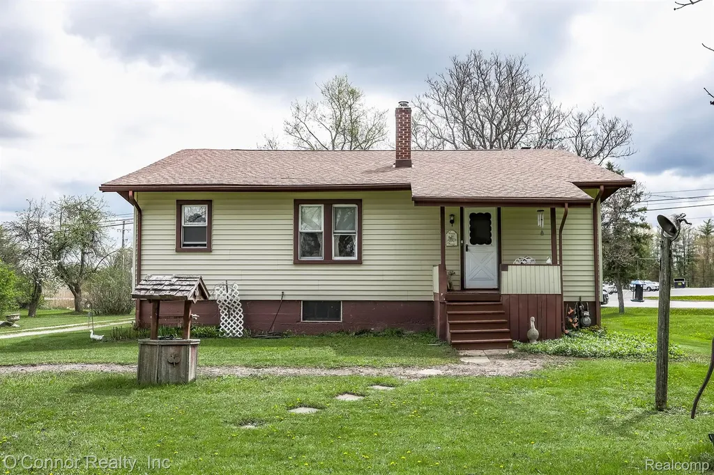 3323 Kinney Road Emmett Village MI 48022