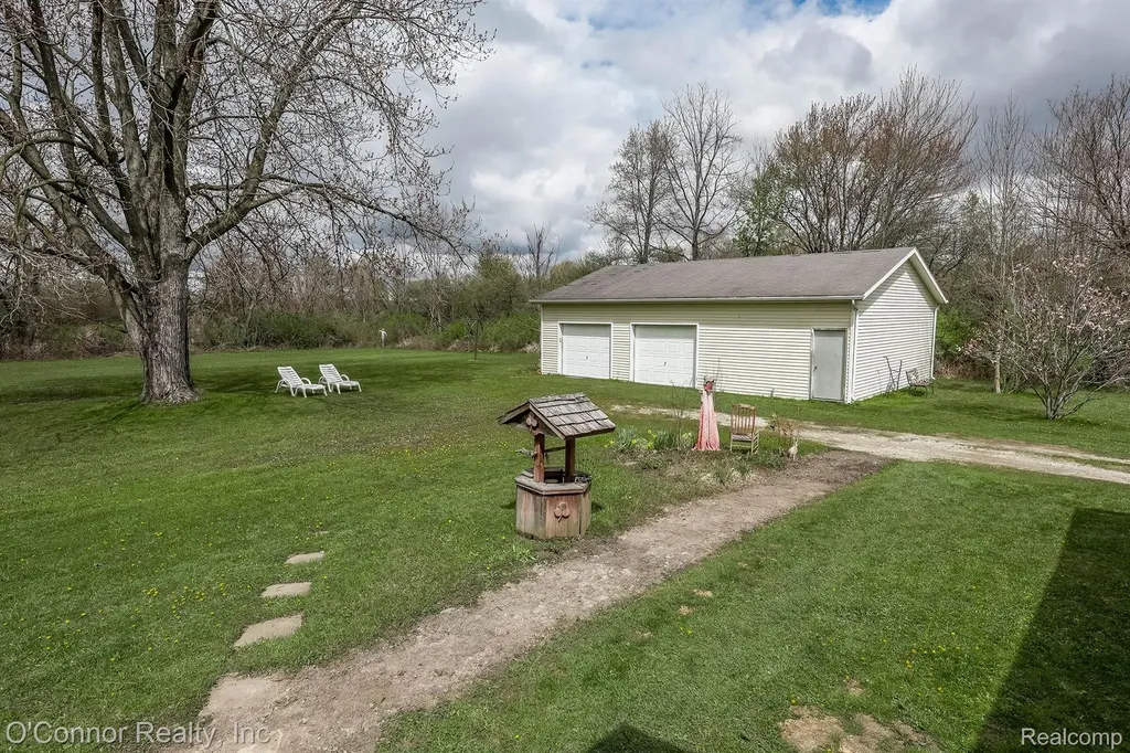 3323 Kinney Road Emmett Village MI 48022