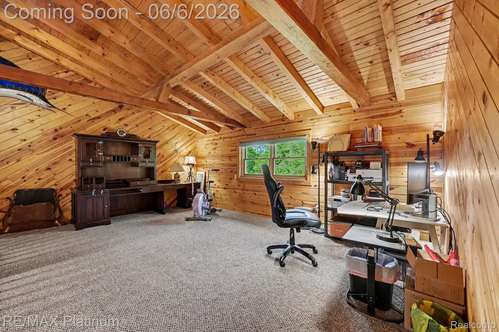 1240 N Hickory Ridge Trail Milford Charter Township MI 48380
