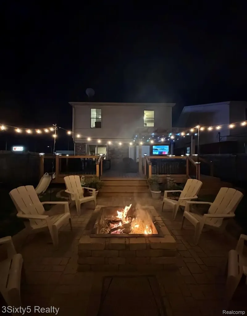 12736 Phelps Street Southgate City MI 48195