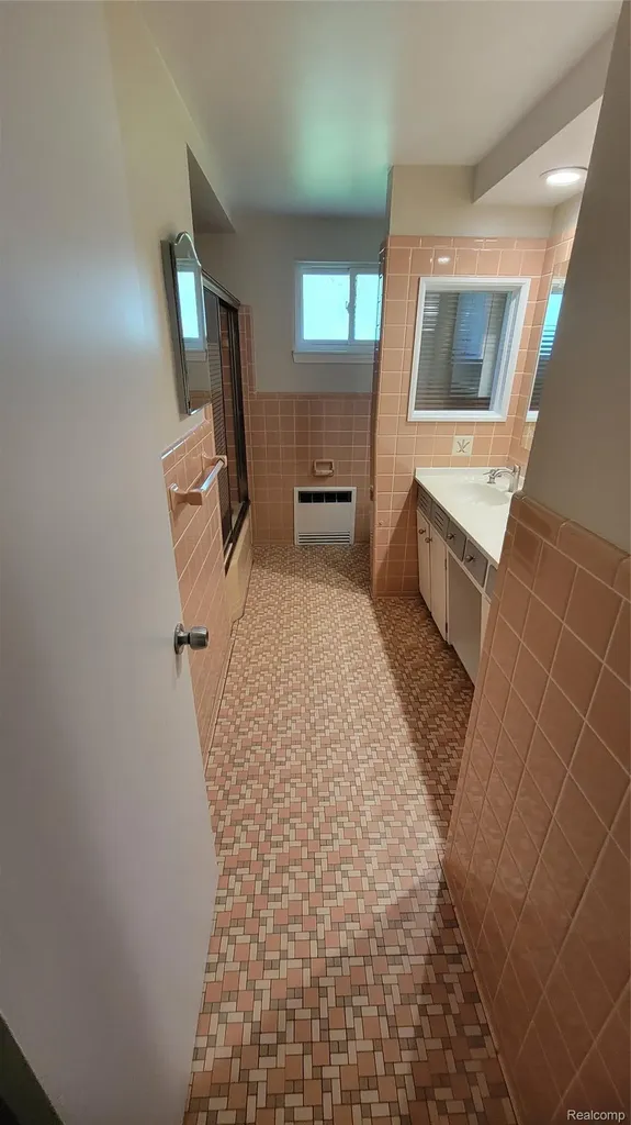 45502 Klingkammer Street Utica City MI 48317