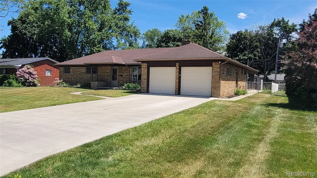 45502 Klingkammer Street Utica City MI 48317