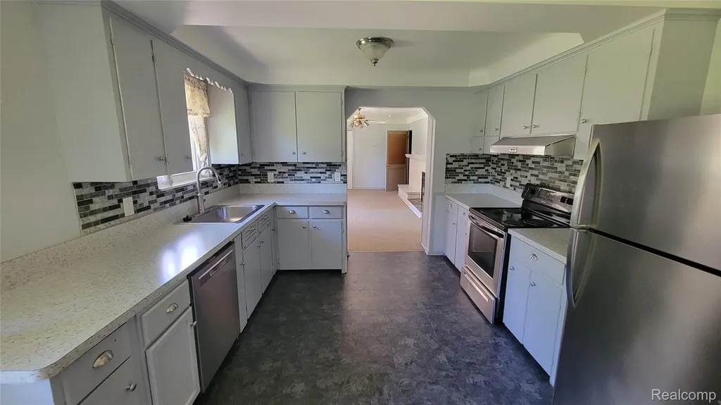 45502 Klingkammer Street Utica City MI 48317