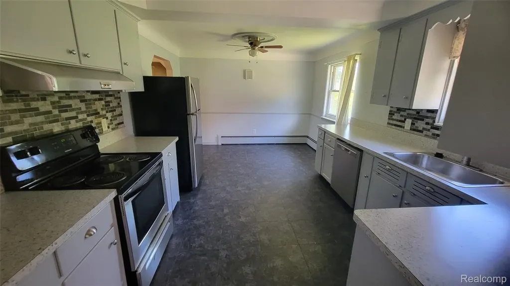 45502 Klingkammer Street Utica City MI 48317