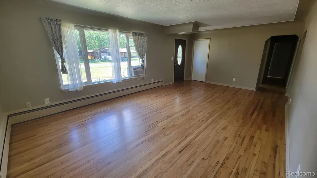 45502 Klingkammer Street Utica City MI 48317