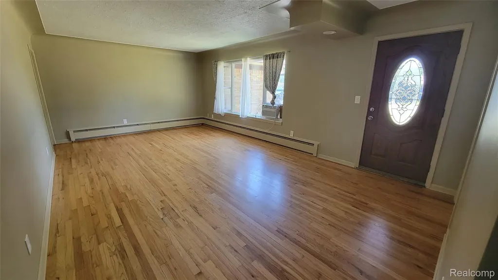 45502 Klingkammer Street Utica City MI 48317