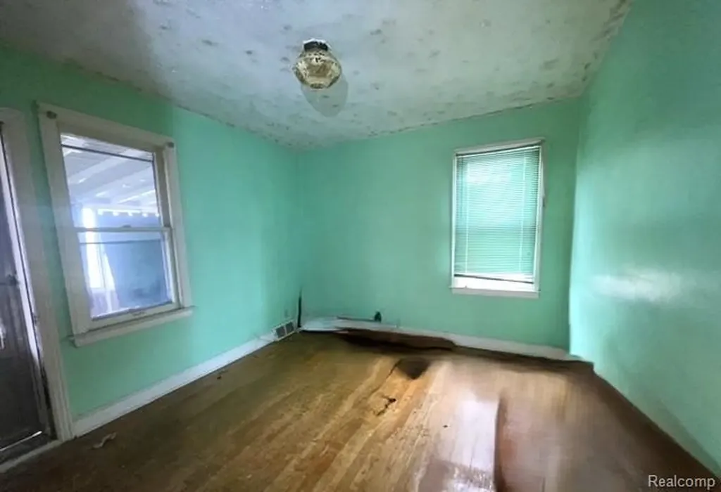 14777 Fairmount Drive Detroit City MI 48205