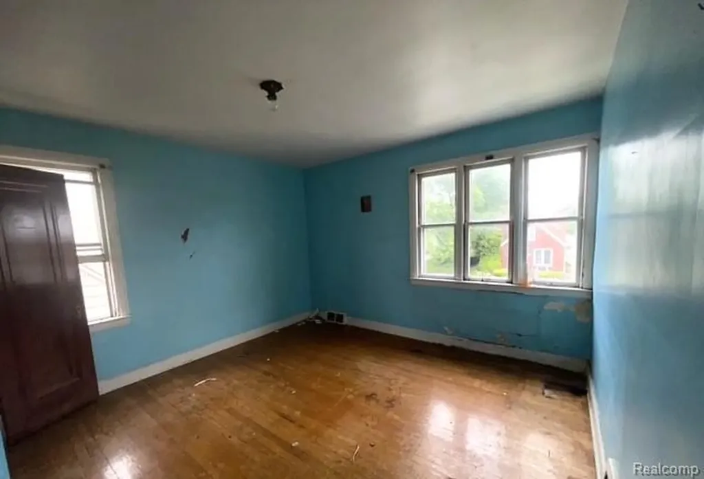 14777 Fairmount Drive Detroit City MI 48205