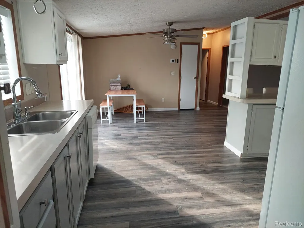 167 Laurel Leah Oxford Charter Township MI 48462