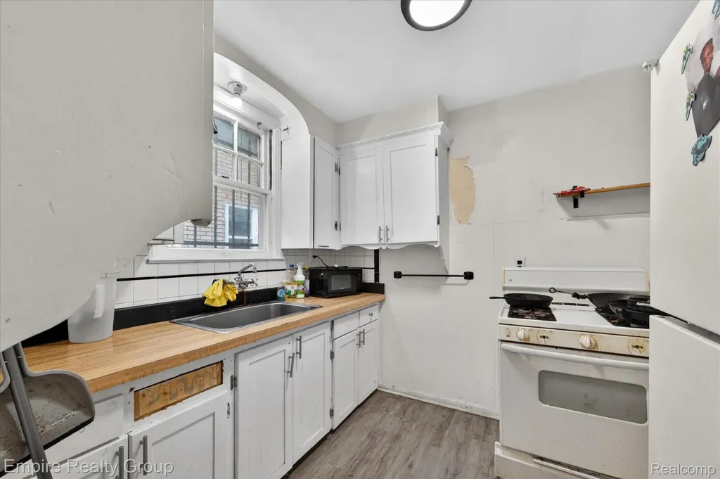 19345 Omira Street Detroit City MI 48203