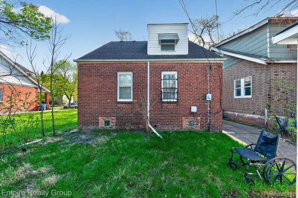 19345 Omira Street Detroit City MI 48203