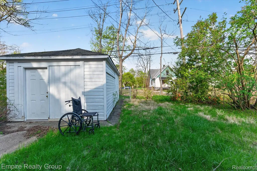 19345 Omira Street Detroit City MI 48203