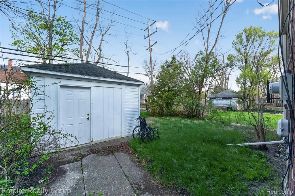19345 Omira Street Detroit City MI 48203