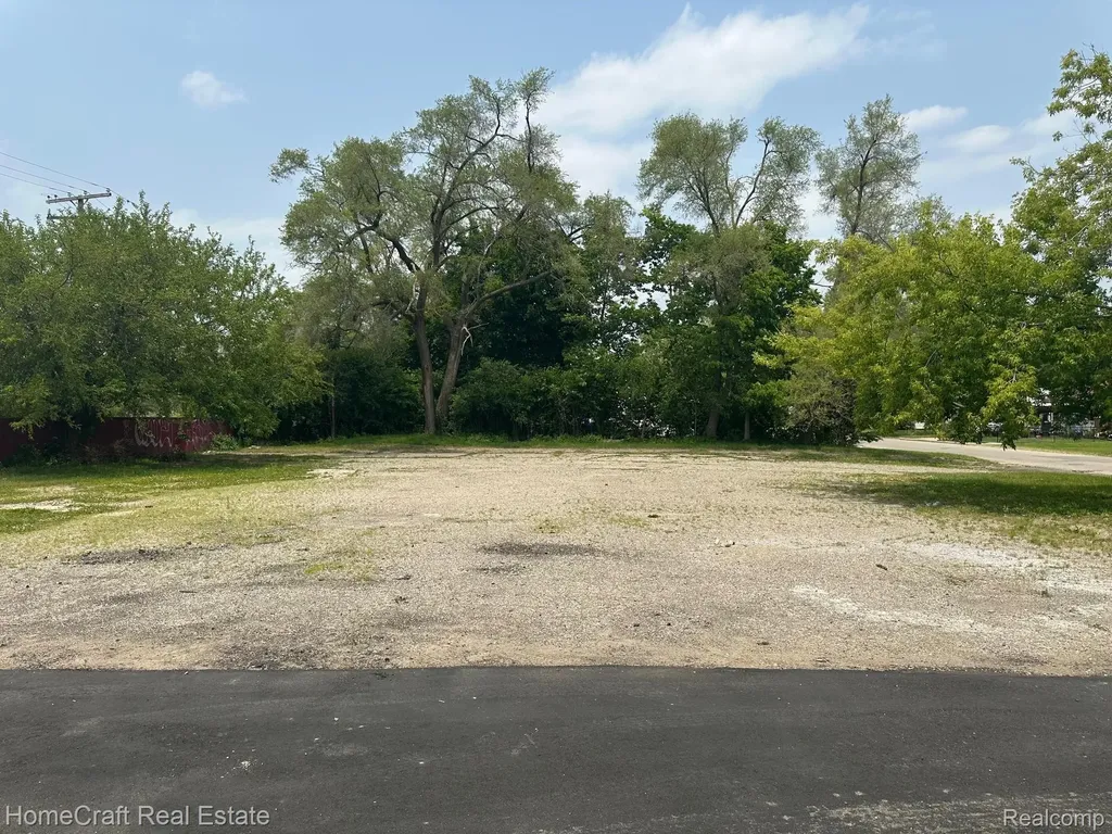 490 Greenlawn Street Ypsilanti City MI 48198