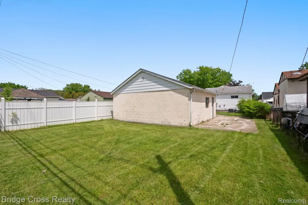 25515 Culver Street St. Clair Shores City MI 48081