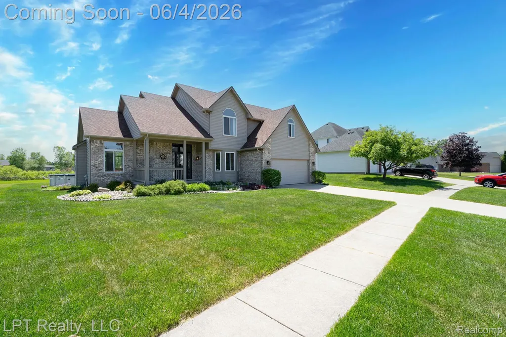 1366 Hidden Wood Court Grand Blanc Charter Township MI 48439