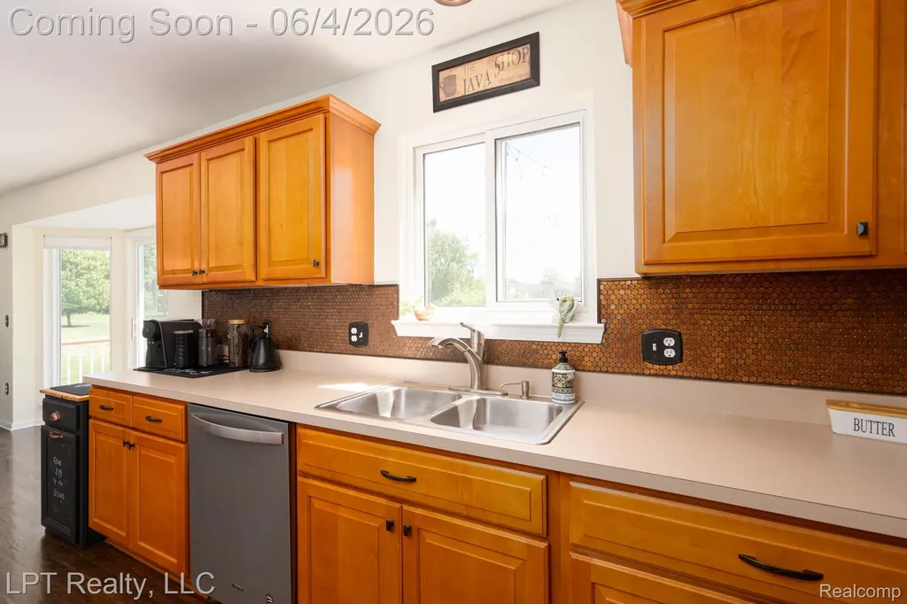 1366 Hidden Wood Court Grand Blanc Charter Township MI 48439