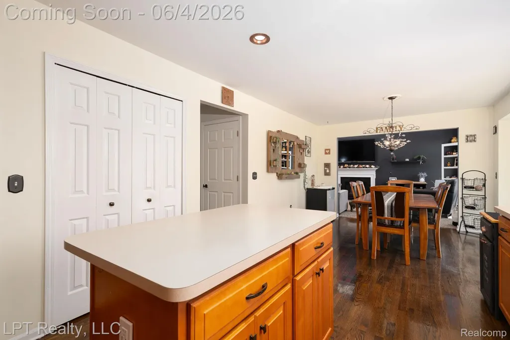 1366 Hidden Wood Court Grand Blanc Charter Township MI 48439