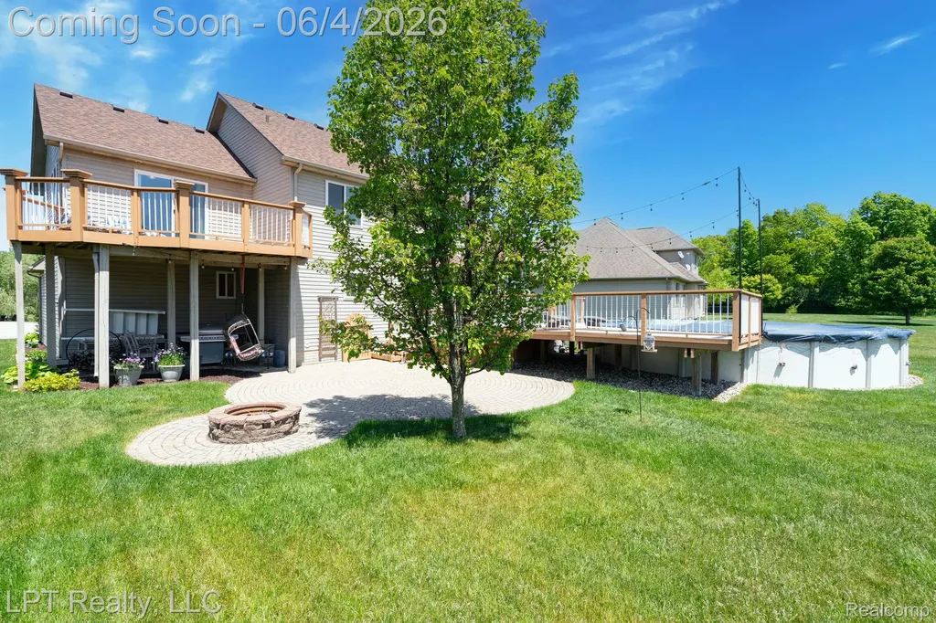1366 Hidden Wood Court Grand Blanc Charter Township MI 48439