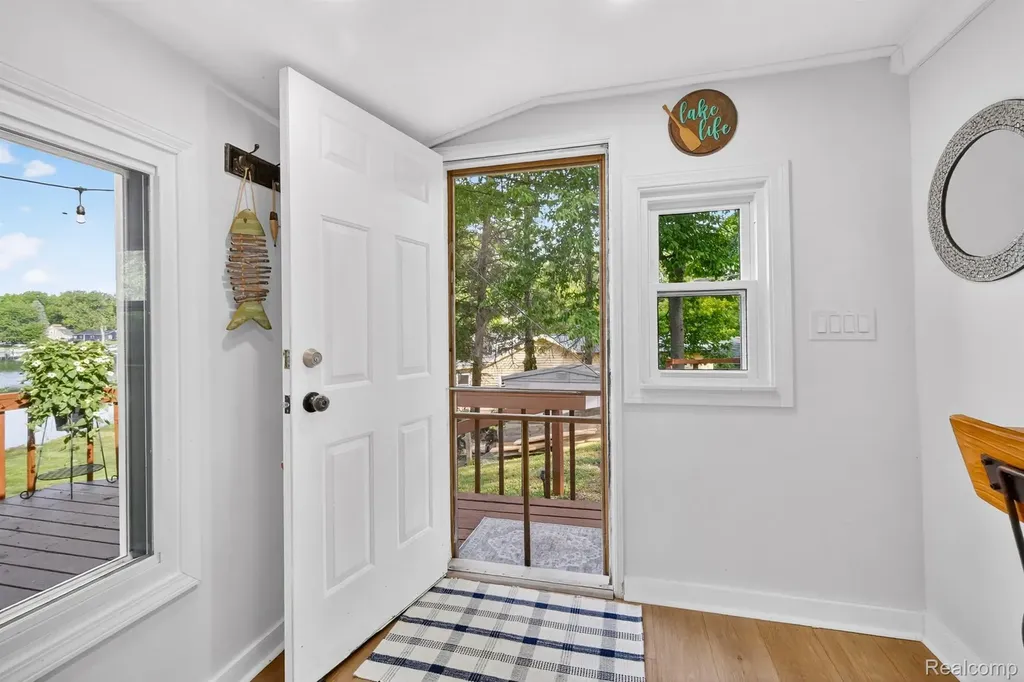 1717 Triangle Lake Road Marion Township MI 48843