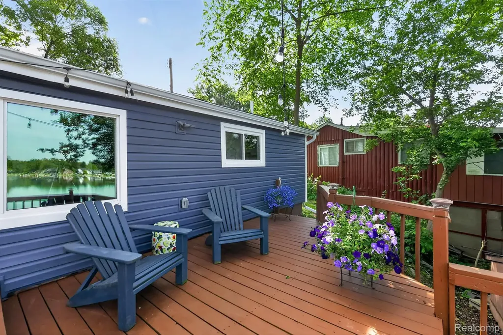 1717 Triangle Lake Road Marion Township MI 48843