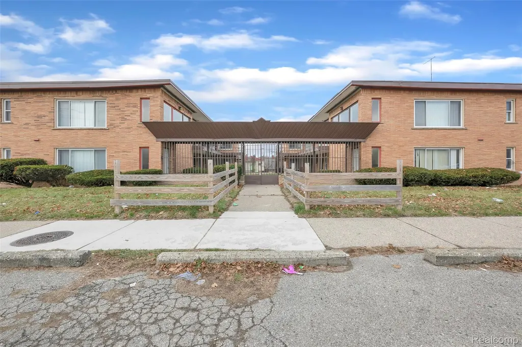 16721 Greenfield Road Detroit City MI 48235