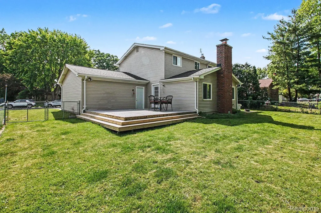 5302 Mill Wheel Drive Grand Blanc Charter Township MI 48439