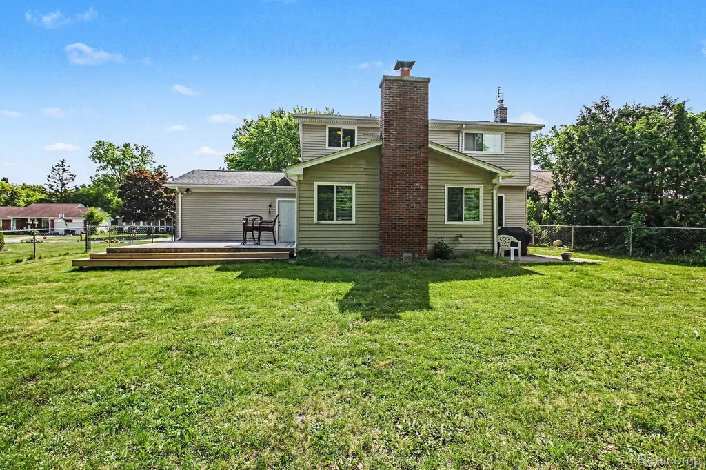 5302 Mill Wheel Drive Grand Blanc Charter Township MI 48439