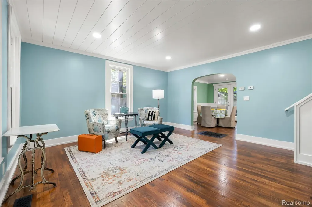 406 E Sherman Street Holly Village MI 48442