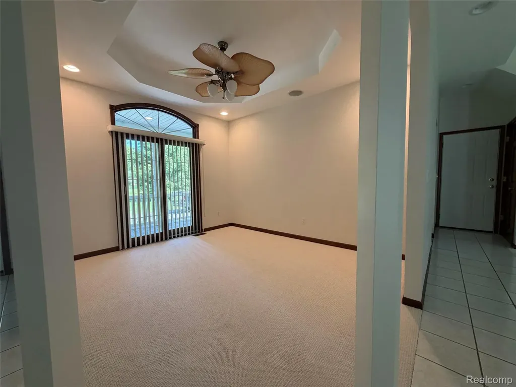 1143 Brewster Road Rochester City MI 48306