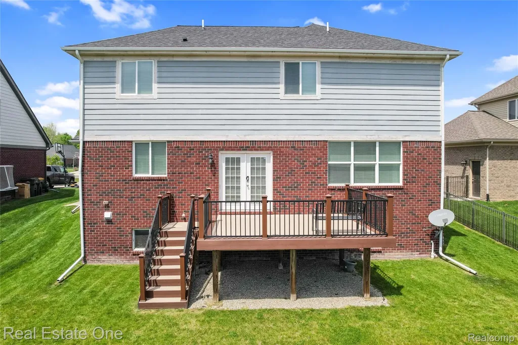26608 Fountain View Boulevard Chesterfield Township MI 48051
