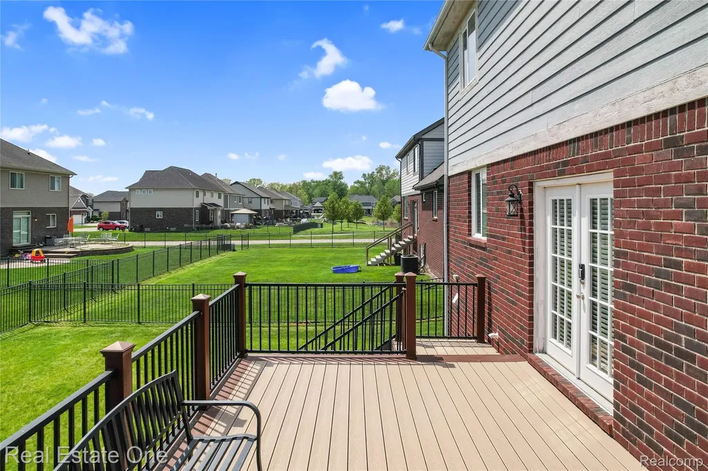 26608 Fountain View Boulevard Chesterfield Township MI 48051
